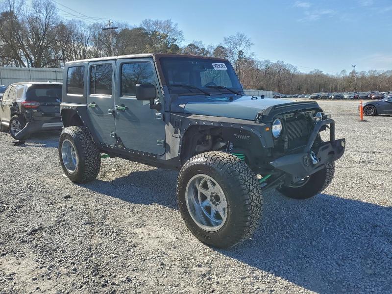 Фото 4 - JEEP WRANGLER