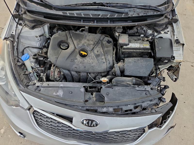 Фото 11 - KIA FORTE