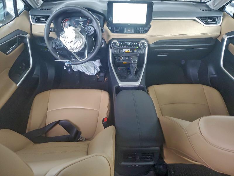 Фото 8 - TOYOTA RAV4