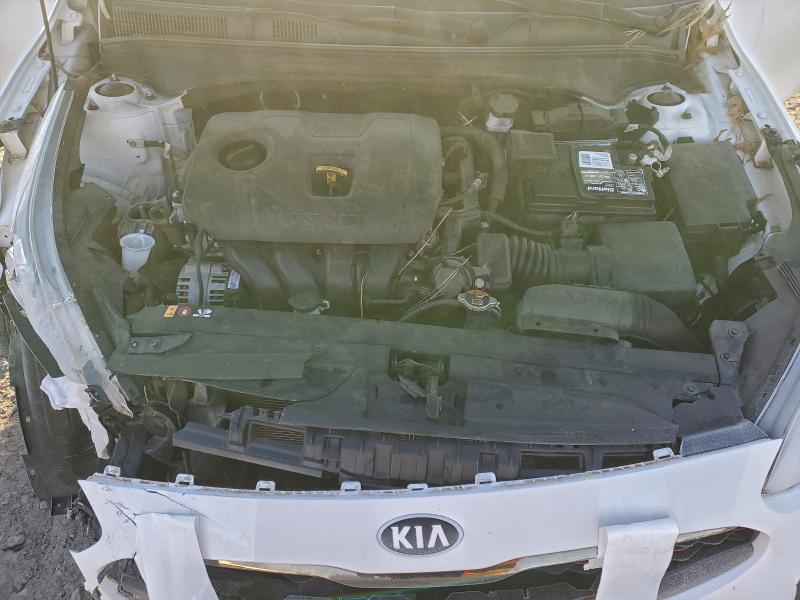 Фото 11 - KIA FORTE