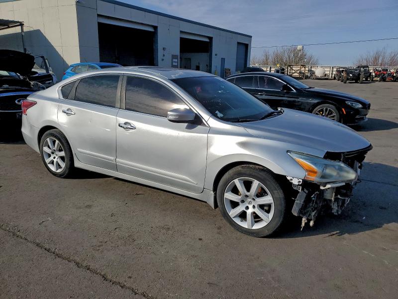 Фото 4 - NISSAN ALTIMA