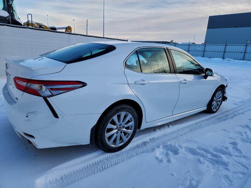 Фото 3 - TOYOTA CAMRY