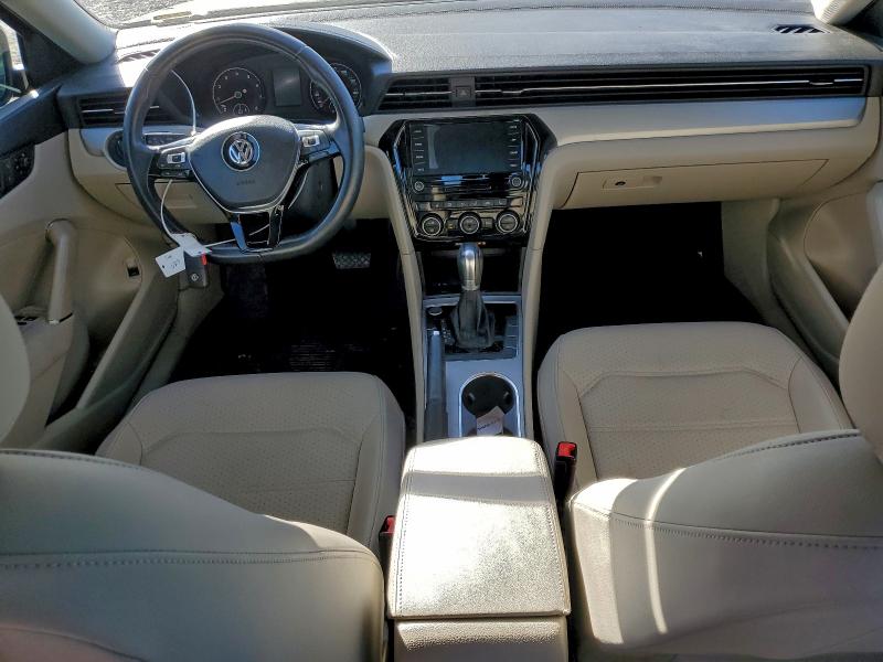 Фото 8 - VOLKSWAGEN PASSAT