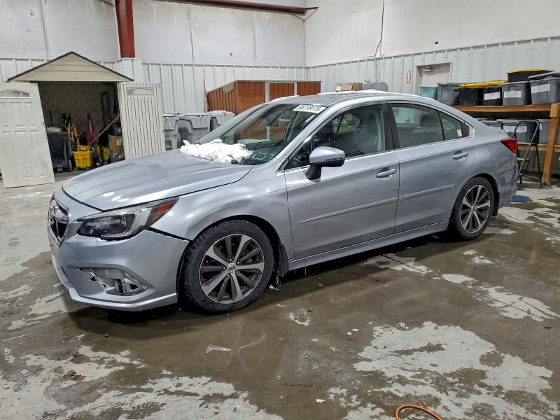 Фото 1 - SUBARU LEGACY