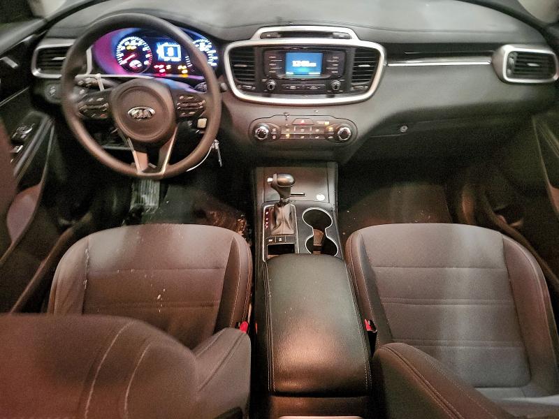 Фото 8 - KIA SORENTO