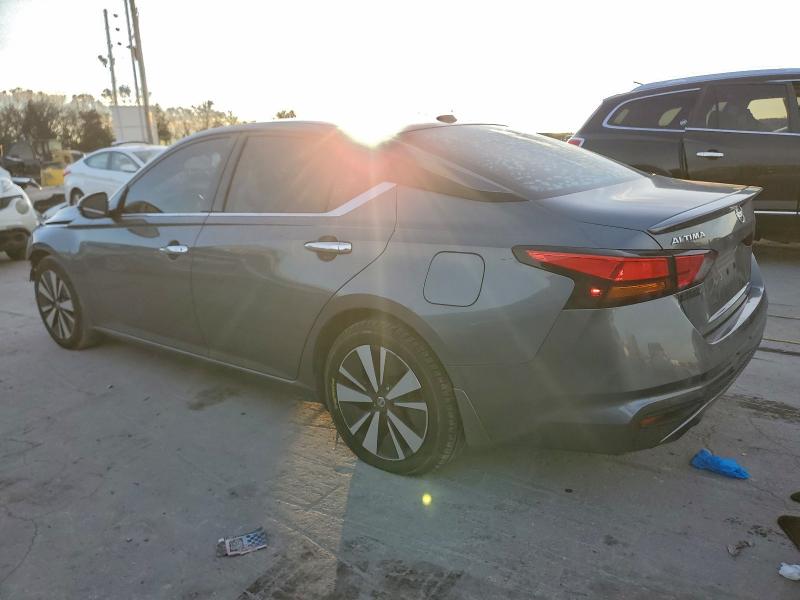 Фото 2 - NISSAN ALTIMA