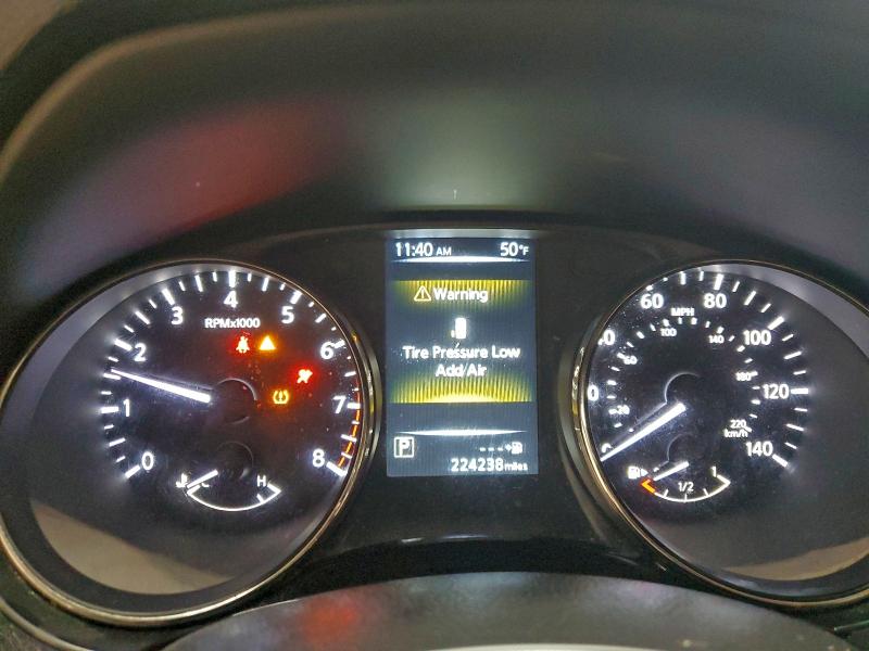 Фото 9 - NISSAN ROGUE