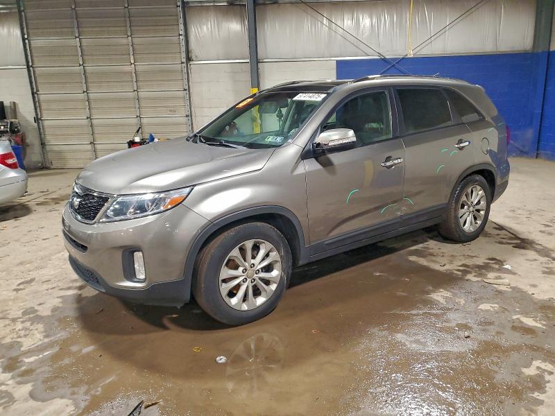 Фото 1 - KIA SORENTO