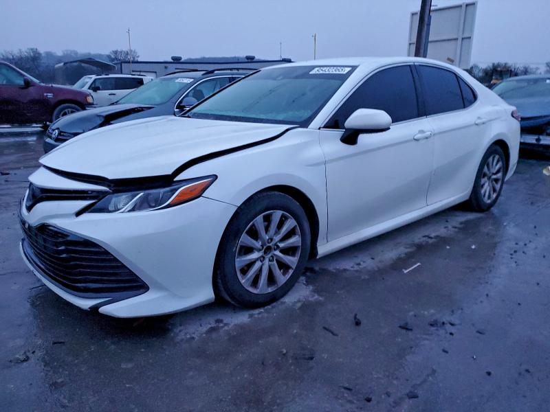 Фото 1 - TOYOTA CAMRY