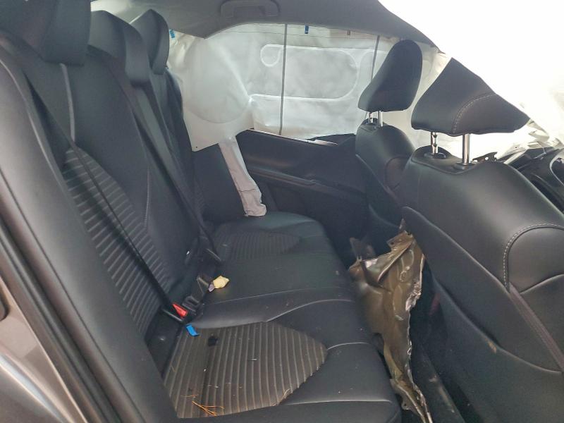 Фото 10 - TOYOTA CAMRY