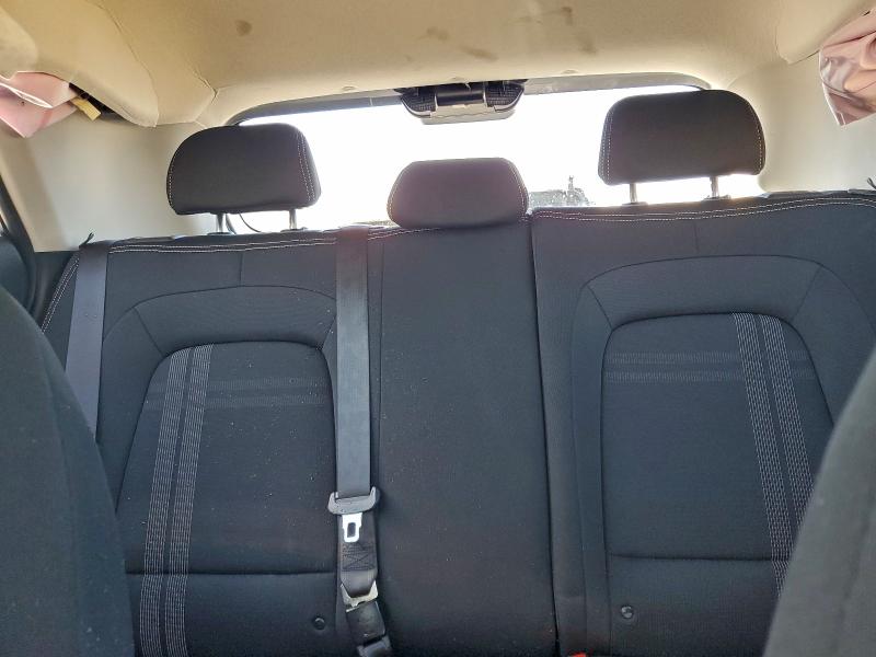 Фото 10 - HYUNDAI VENUE