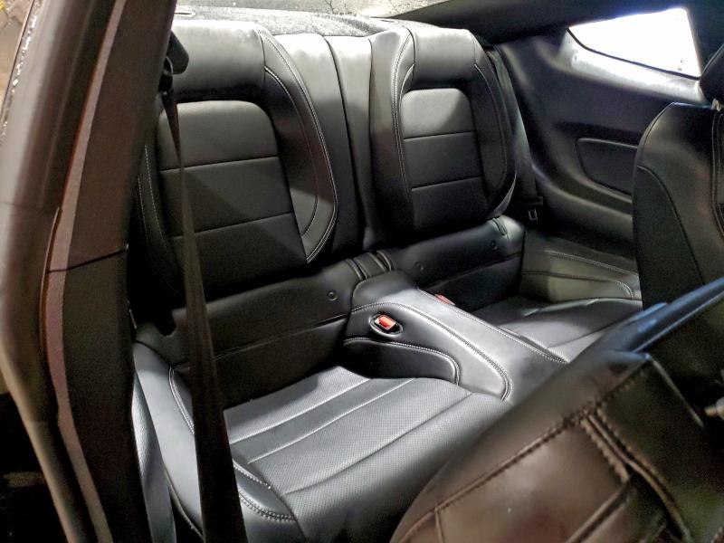 Фото 10 - FORD MUSTANG