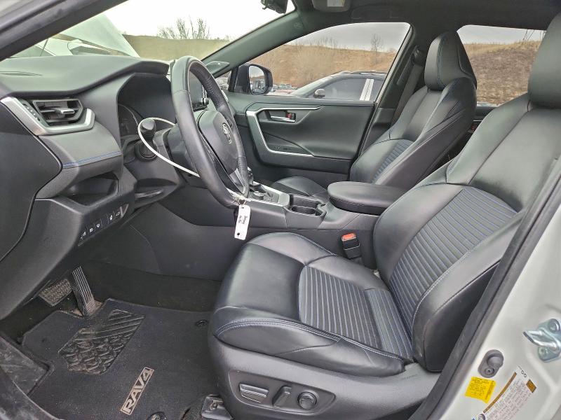 Фото 7 - TOYOTA RAV4