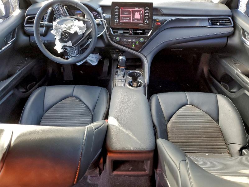 Фото 8 - TOYOTA CAMRY