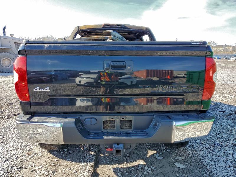 Фото 6 - TOYOTA TUNDRA