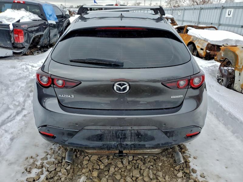 Фото 6 - MAZDA 3