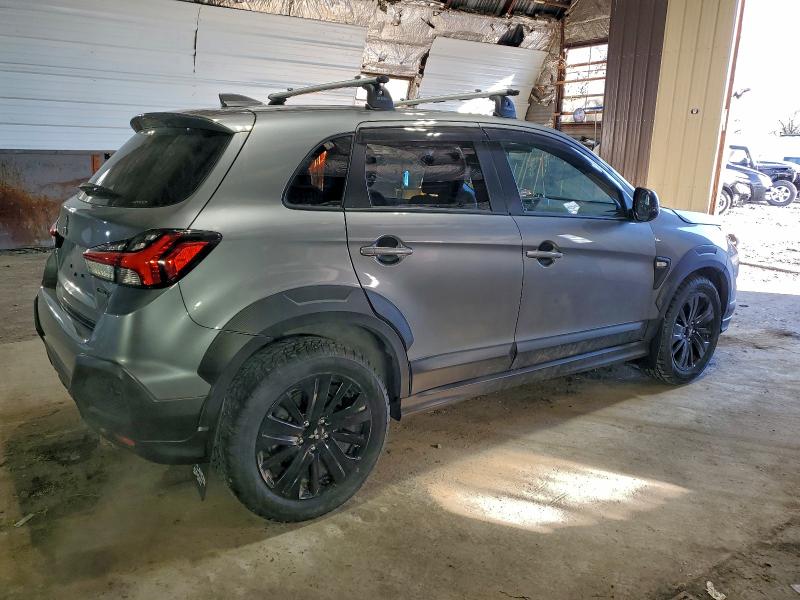 Фото 3 - MITSUBISHI OUTLANDER