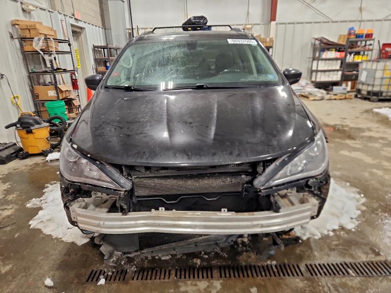 Фото 5 - CHRYSLER PACIFICA