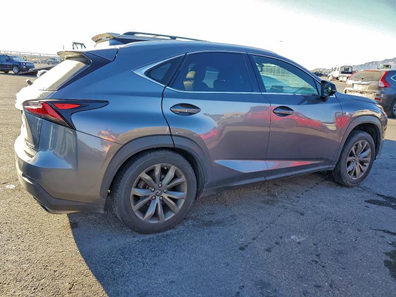 Фото 3 - LEXUS NX