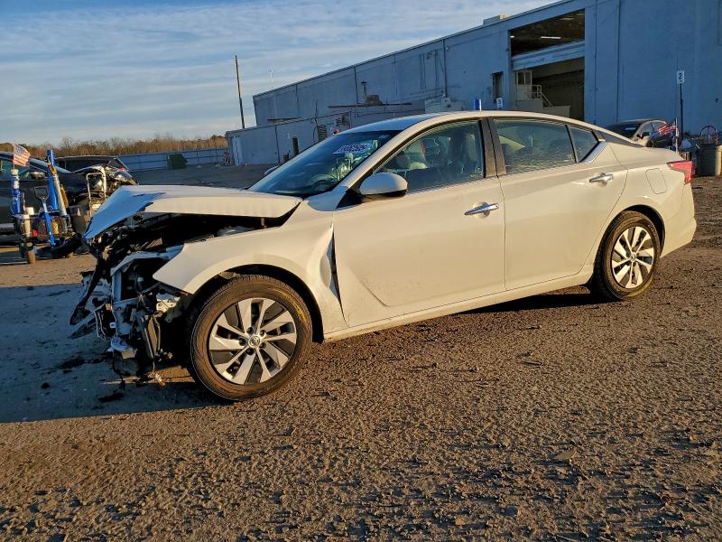 Фото 1 - NISSAN ALTIMA