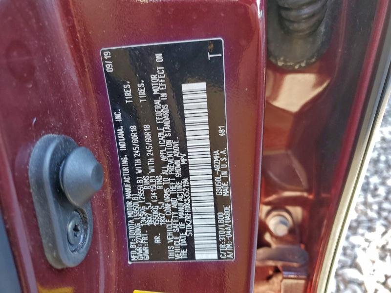 Фото 13 - TOYOTA HIGHLANDER