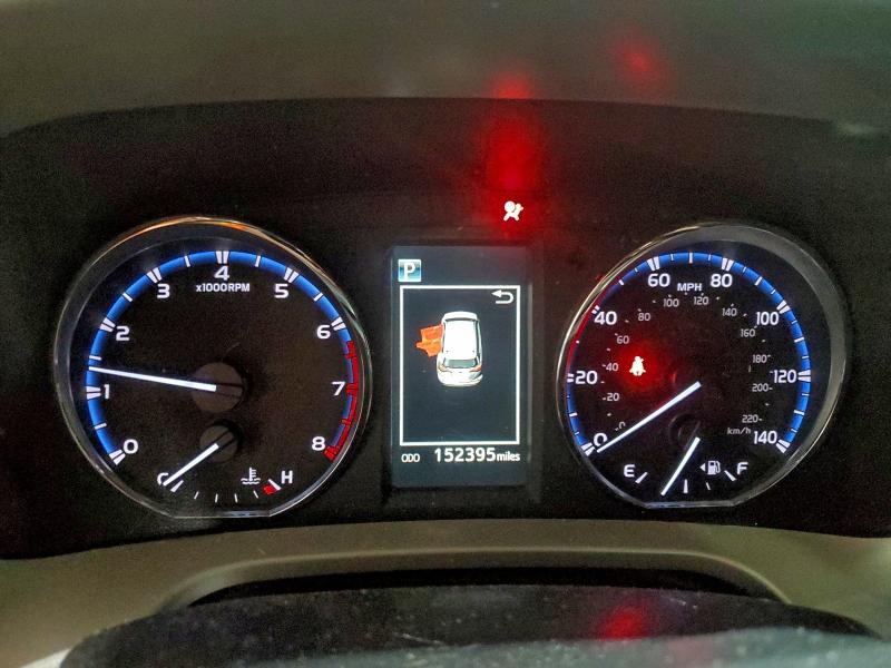 Фото 9 - TOYOTA RAV4