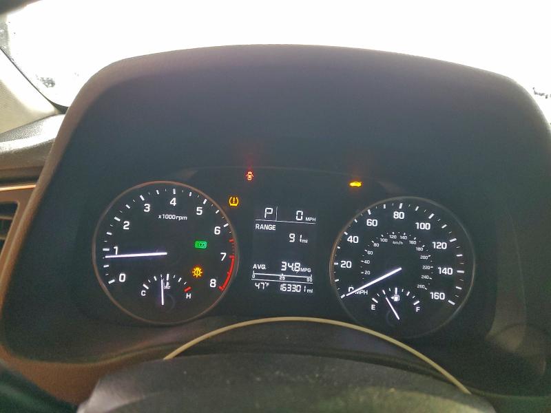 Фото 9 - HYUNDAI ELANTRA