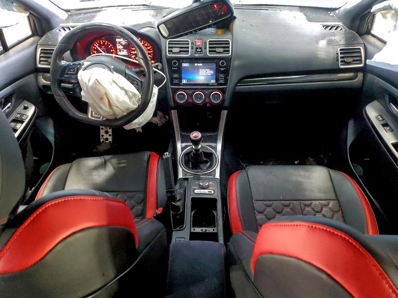 Фото 8 - SUBARU WRX