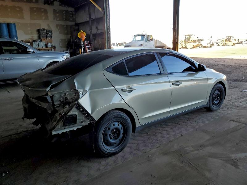 Фото 3 - HYUNDAI ELANTRA