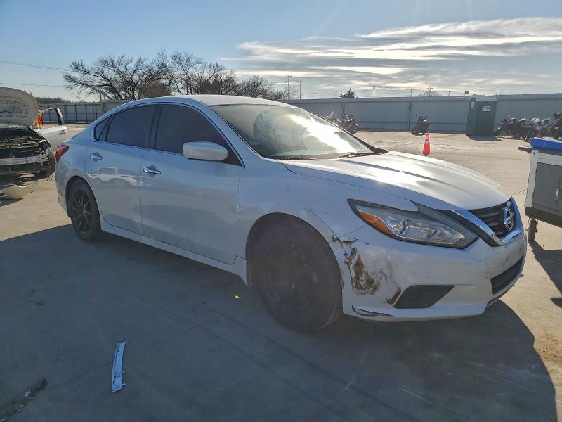 Фото 4 - NISSAN ALTIMA