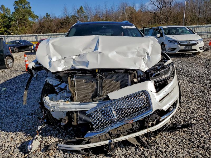 Фото 5 - LINCOLN NAUTILUS