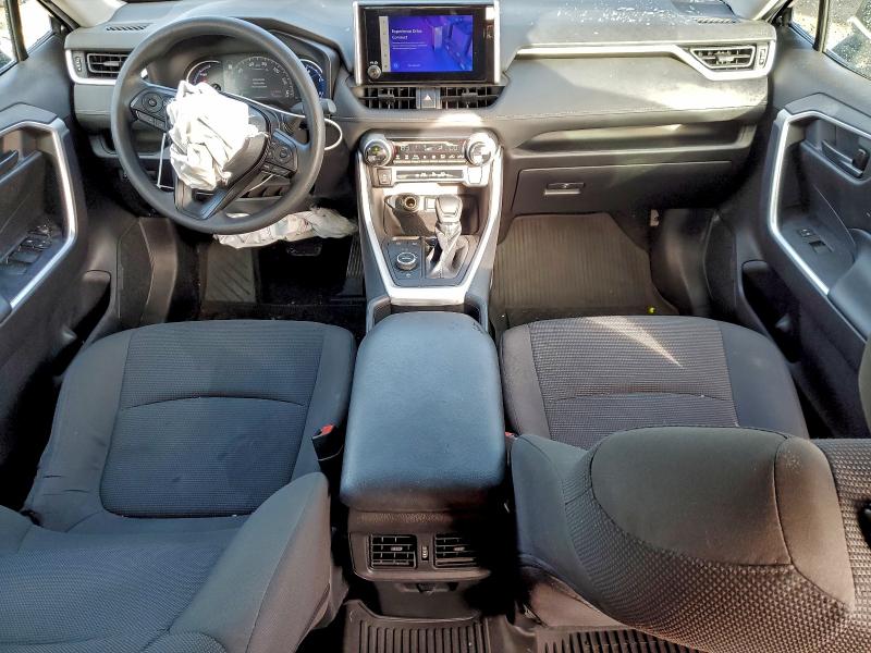 Фото 8 - TOYOTA RAV4