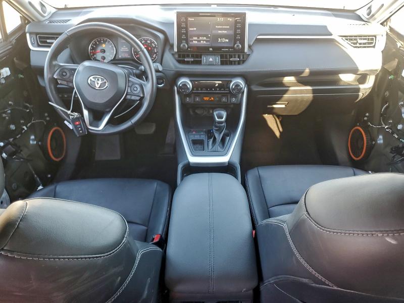 Фото 8 - TOYOTA RAV4