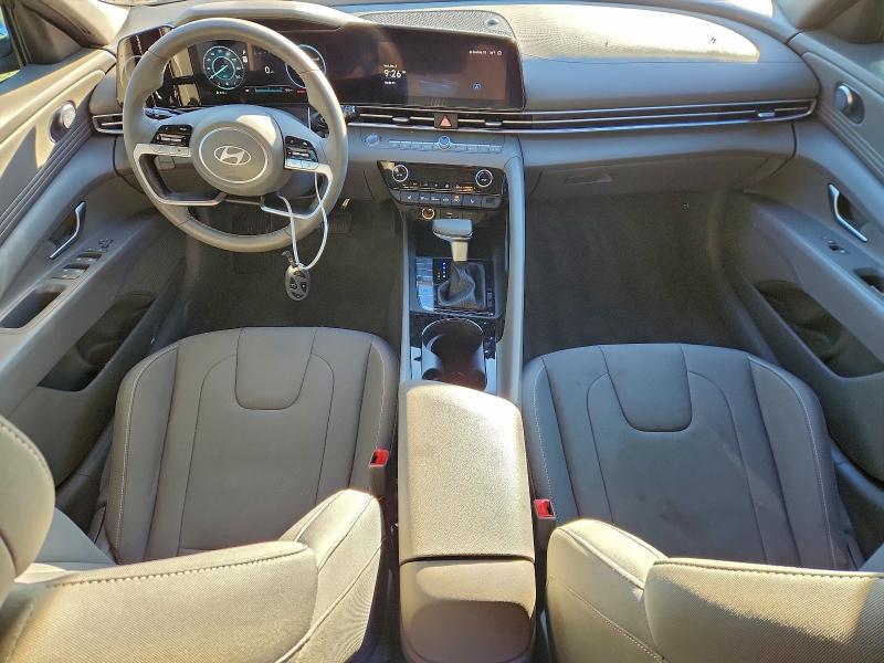 Фото 8 - HYUNDAI ELANTRA