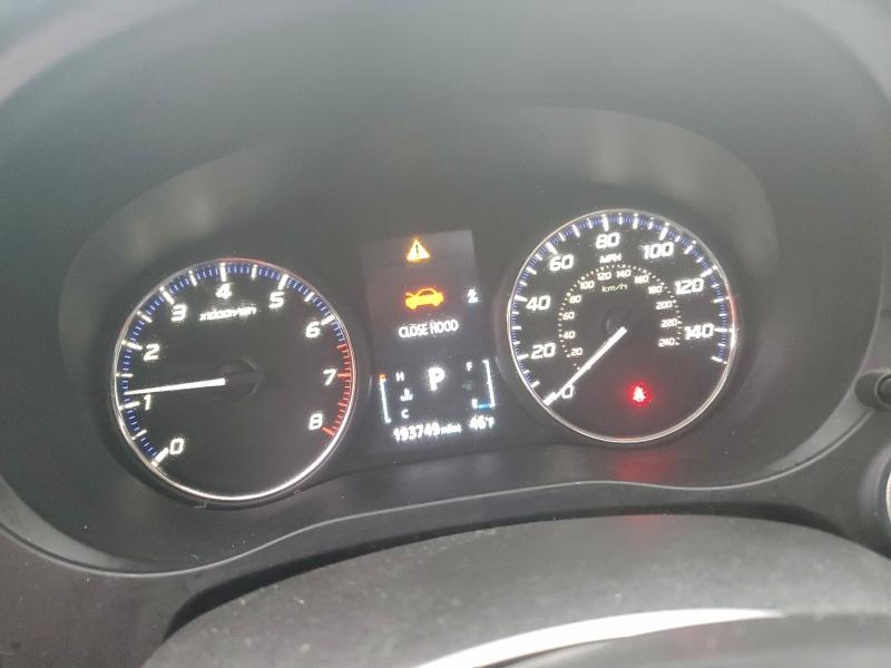 Фото 9 - MITSUBISHI OUTLANDER