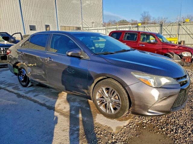 Фото 4 - TOYOTA CAMRY