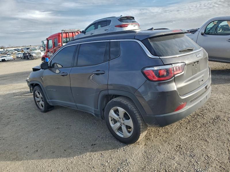 Фото 2 - JEEP COMPASS