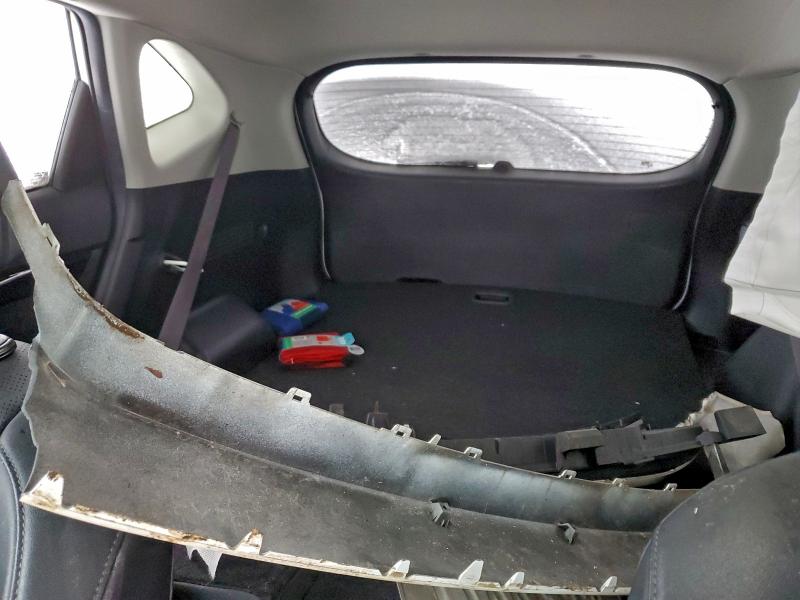 Фото 10 - KIA SELTOS