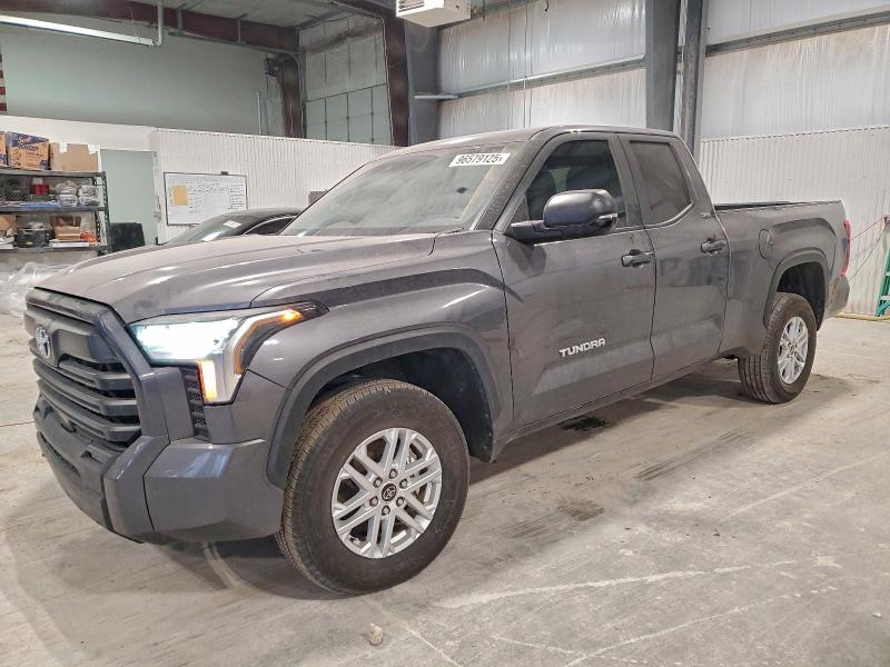 Фото 1 - TOYOTA TUNDRA