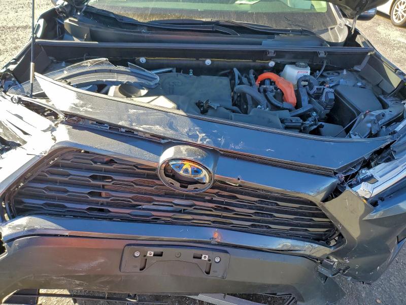 Фото 12 - TOYOTA RAV4