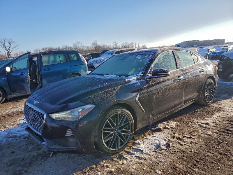 Фото 1 - GENESIS G70