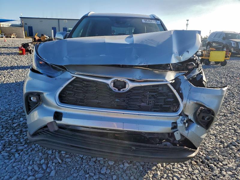 Фото 5 - TOYOTA HIGHLANDER