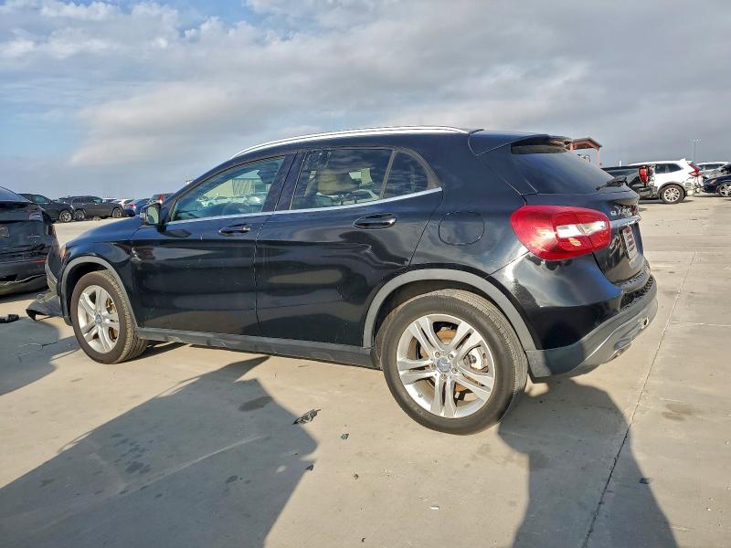 Фото 2 - MERCEDES-BENZ GLA-CLASS