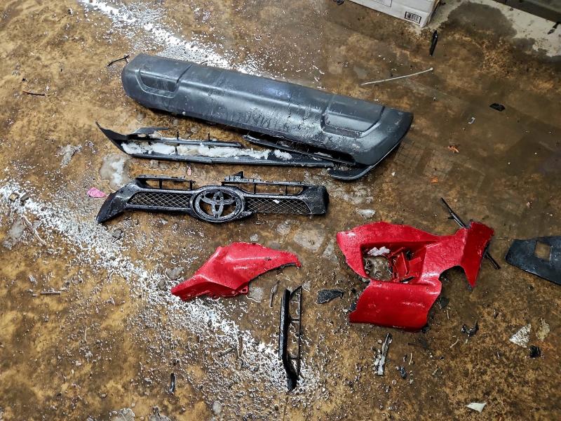 Фото 12 - TOYOTA TACOMA