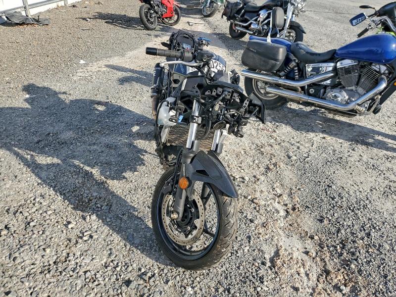 KAWASAKI EX500 A 2025