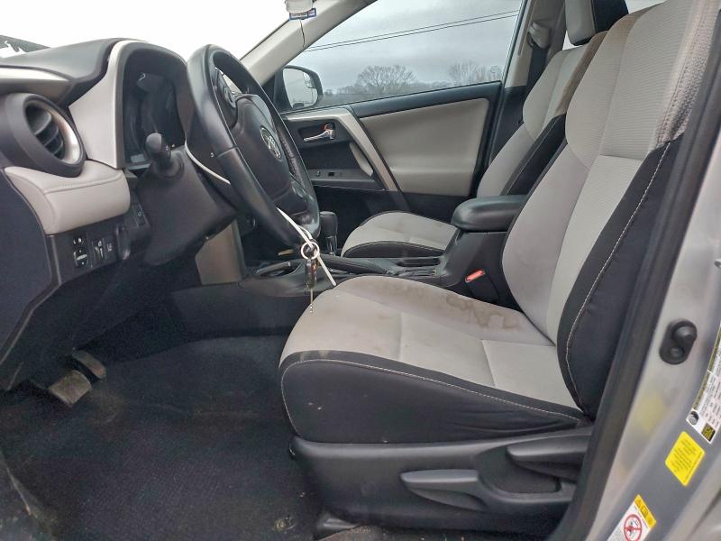 Фото 7 - TOYOTA RAV4