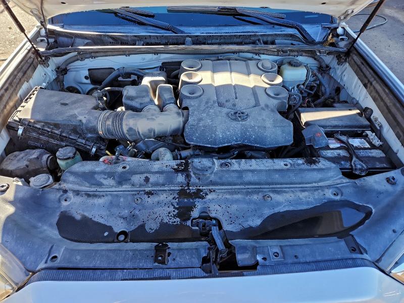 Фото 12 - TOYOTA 4RUNNER