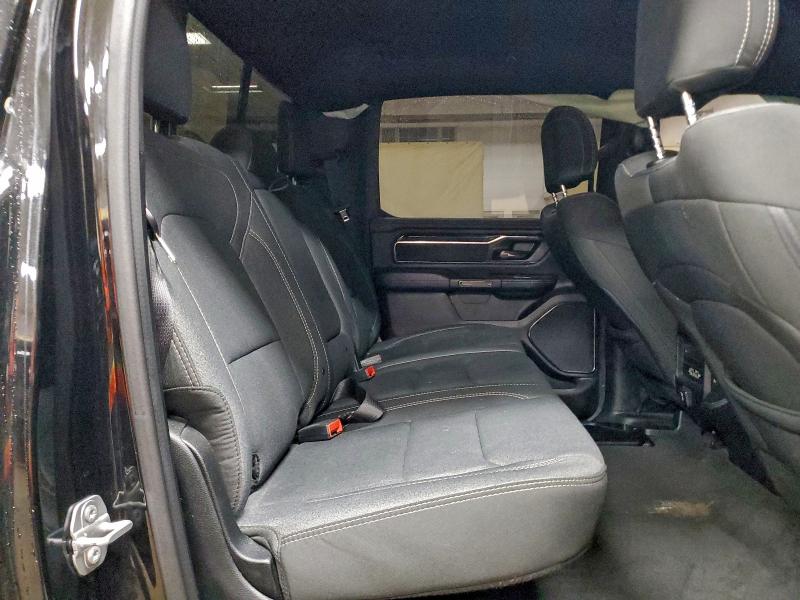 Фото 10 - RAM 1500