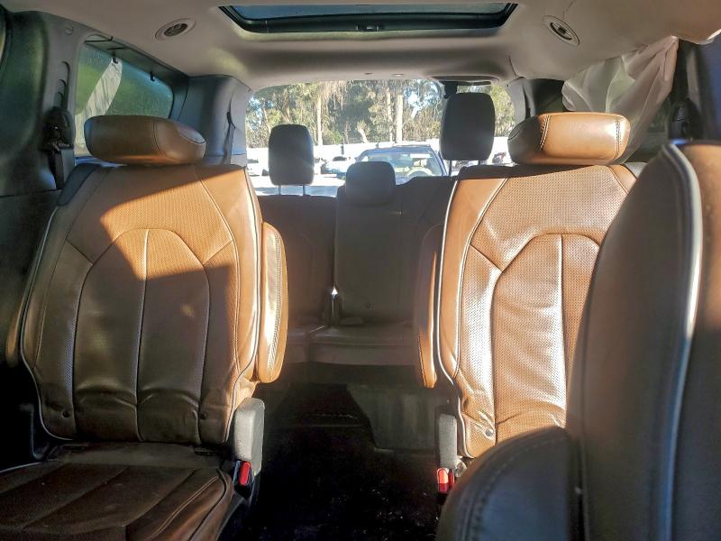 Фото 10 - CHRYSLER PACIFICA