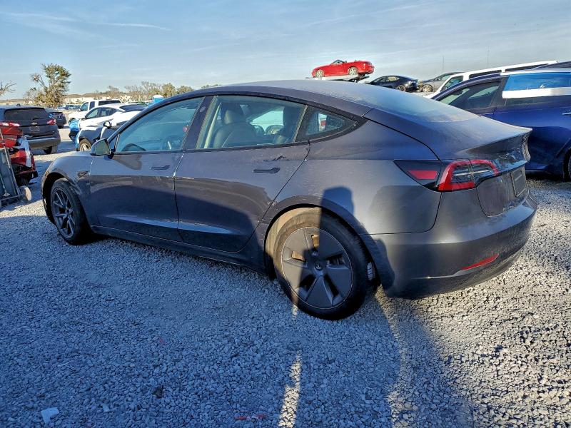 Фото 2 - TESLA MODEL 3